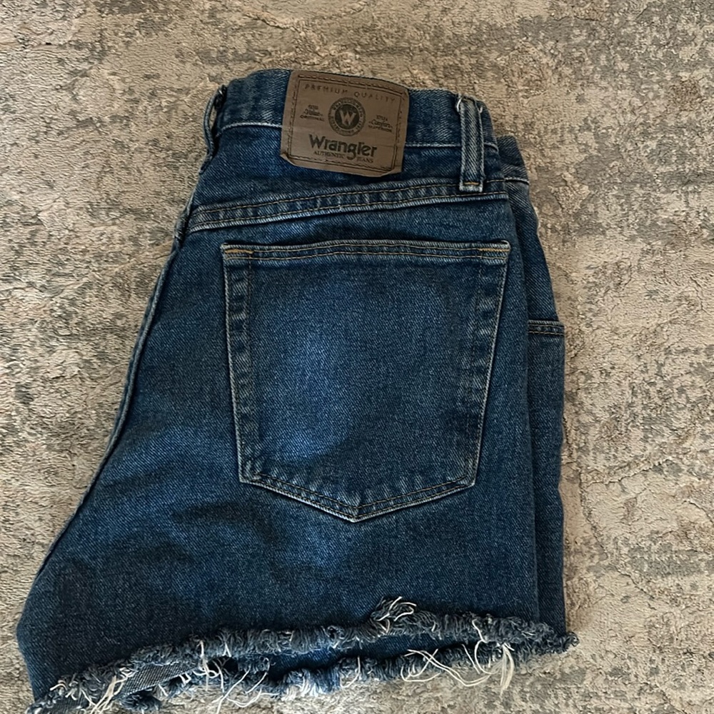 Wrangler denim cut off shorts size 32